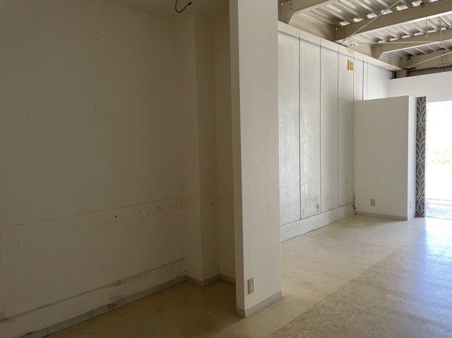 奥田ビルの居間・リビング