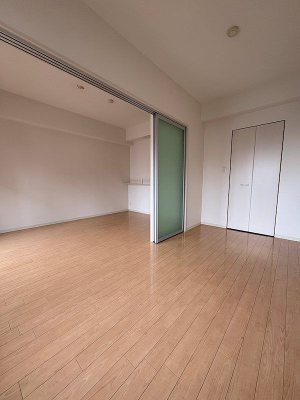 ｴｸｾﾙｼｱ天神橋の洋室