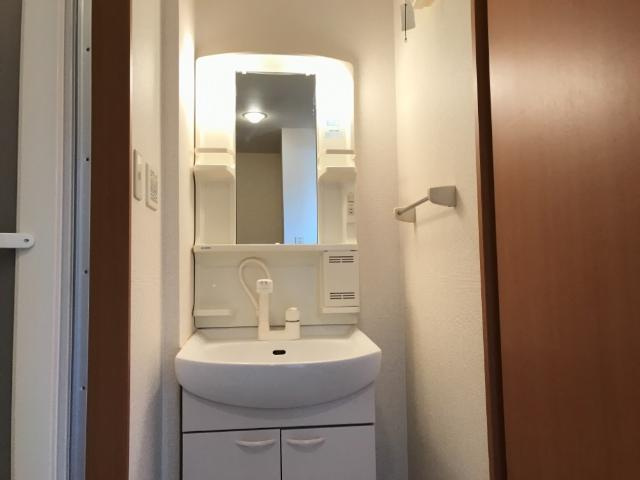 ホワイトハウス草間の洗面所|洗髪洗面化粧台（イメージ）