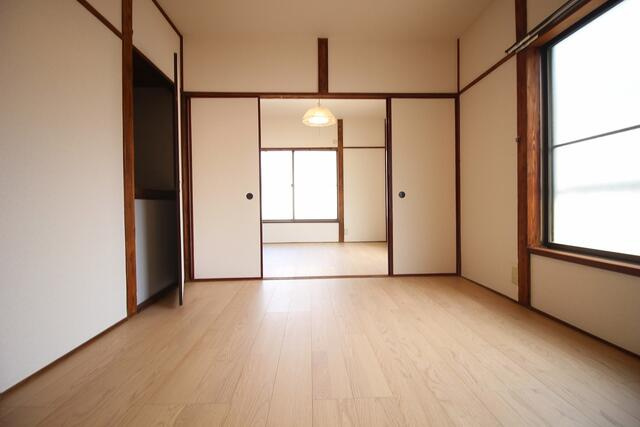 川崎市多摩区登戸の一戸建ての居間・リビング