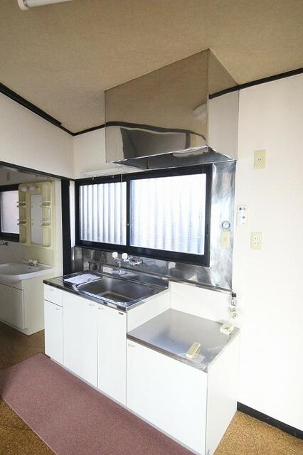 川崎市多摩区登戸の一戸建てのキッチン