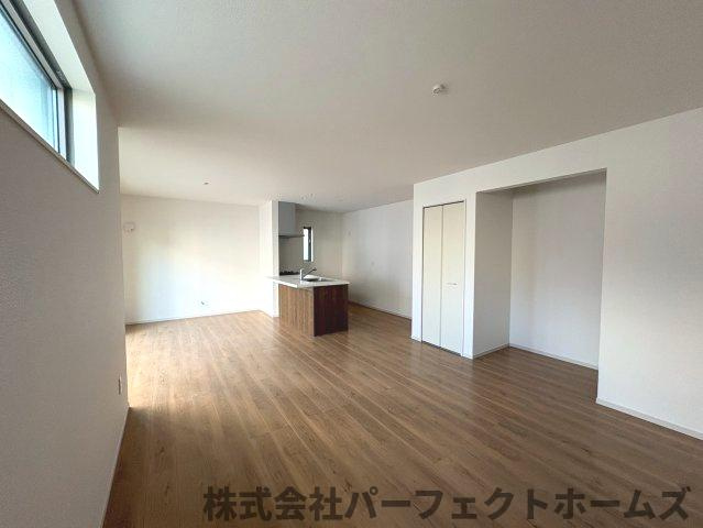 【居間・リビング】の画像