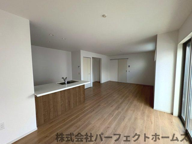 牧野本町二丁目1期1号地の居間・リビング|使いやすい居間です