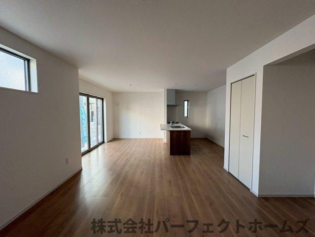 牧野本町二丁目1期1号地の居間・リビング|ゆったりとした居間です