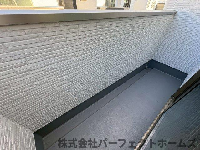 牧野本町二丁目1期1号地のバルコニー|暖かな日差しのふりそそぐバルコニー