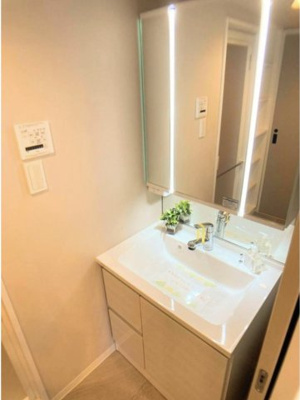 【独立洗面台】 | ダイアパレス東白壁B棟 | キャンペーン対象物件です♪詳細は弊社ホームページもしくはスタッフまでお気軽にお問合せ下さいませ♪ お役に立てる自信があります♪
