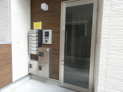 【エントランス】 | ALIVIO　UCHIDABASHI