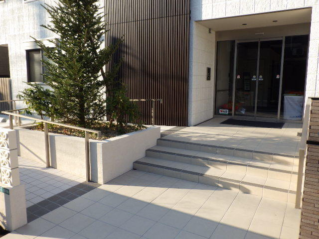 （シニア限定）ヴィレッジガーデニアのエントランス|★エントランス★