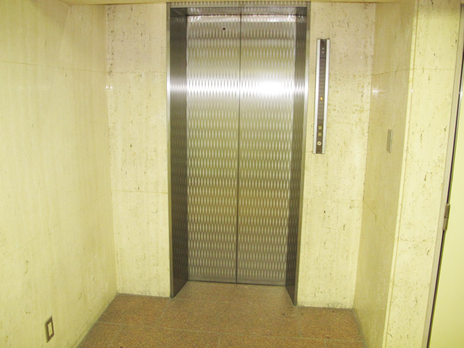 ＳＵＺＵ１　０５ビル