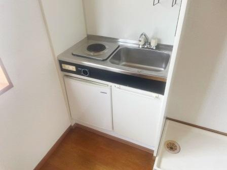 ハイツ木村のキッチン|コンパクトなキッチンで掃除もラクラク