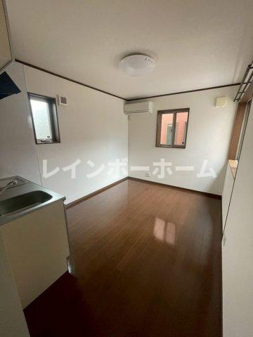 コーポあさひなの居間・リビング