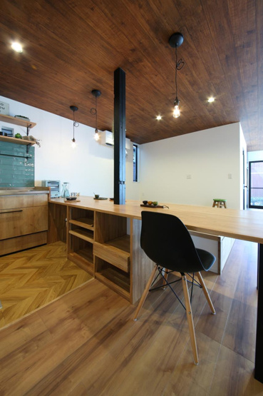 【居間・リビング】 | 高知市若草南町