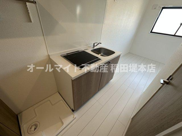 川崎市多摩区西生田３丁目のアパートのキッチン