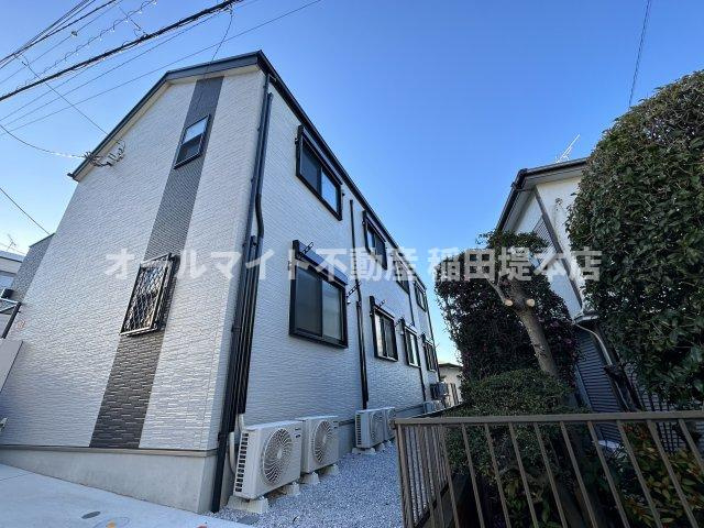 川崎市多摩区西生田３丁目のアパートの外観