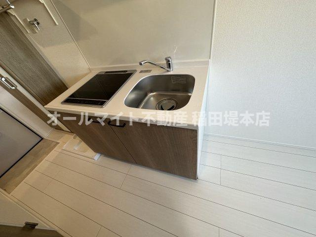 川崎市多摩区西生田３丁目のアパートのキッチン