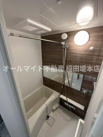 川崎市多摩区西生田３丁目のアパートの浴室