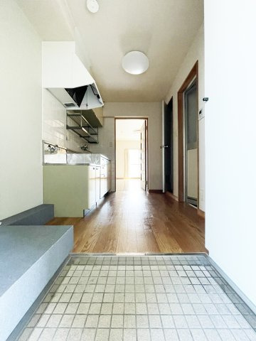 あべハイツⅡの玄関