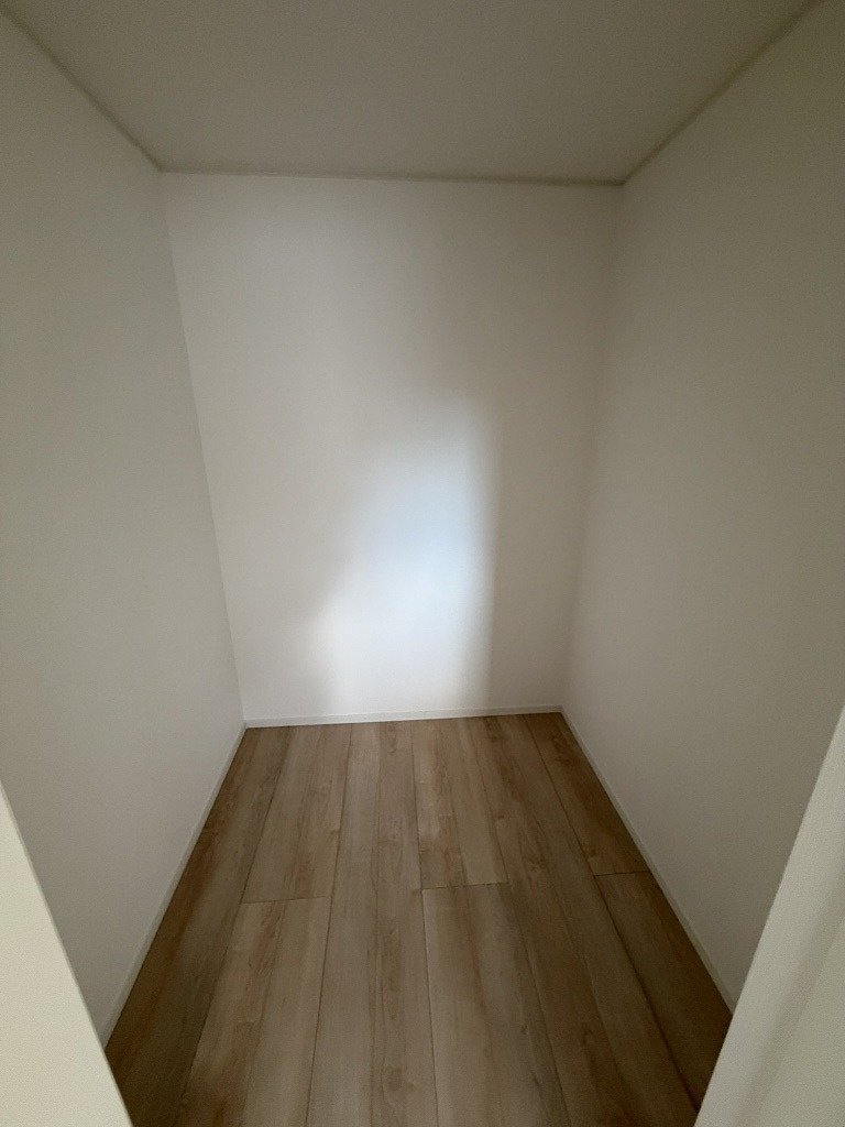 安曇野市三郷明盛　2号棟の収納