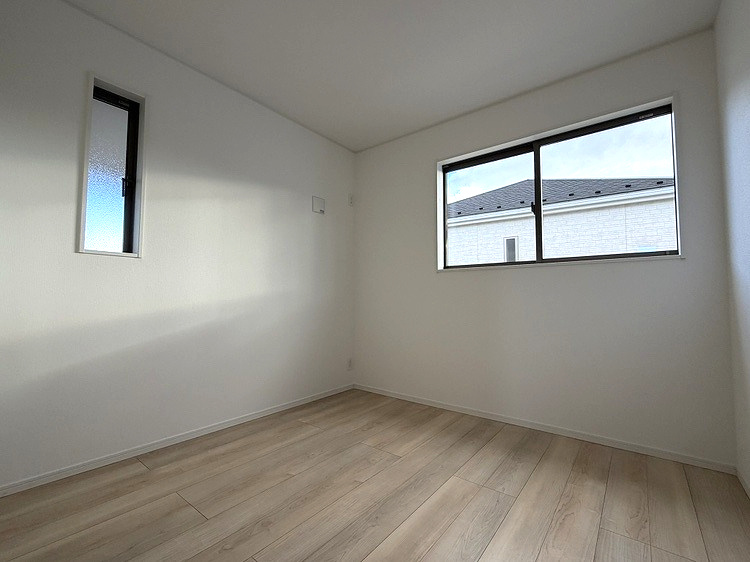 安曇野市三郷明盛　2号棟の洋室