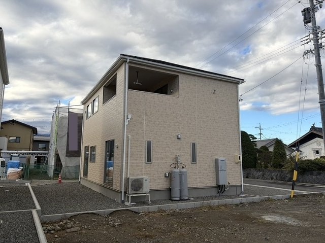 安曇野市三郷明盛　2号棟の外観