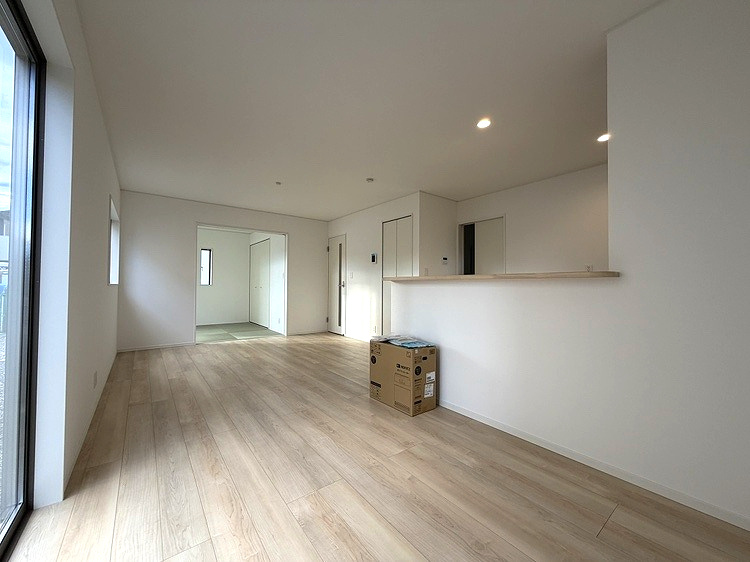 安曇野市三郷明盛　2号棟の居間・リビング