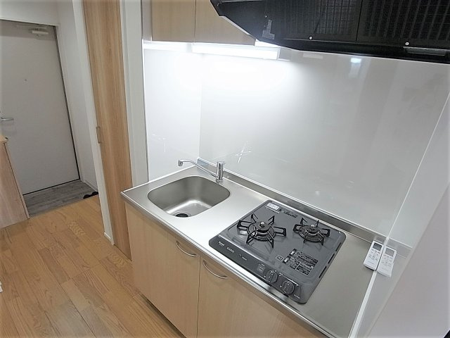 ワコーレヴィアーノ長田大塚町のキッチン|システムキッチン、2口ガスコンロ