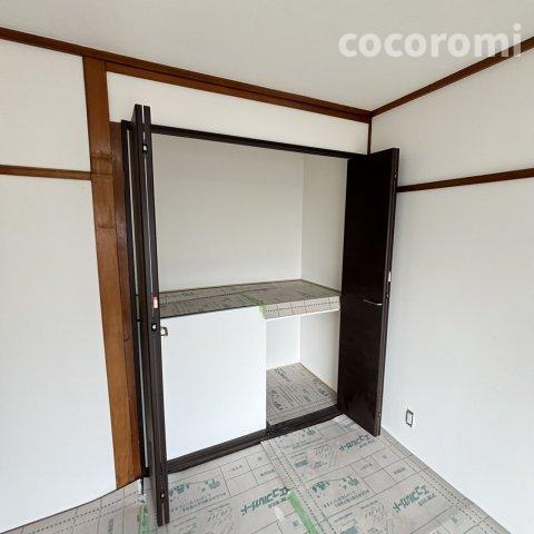 堂山車庫付き貸家の収納