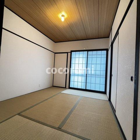 菊丘車庫３台付貸家の和室