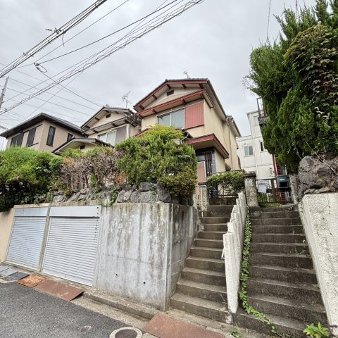 寝屋川市太秦中町一戸建