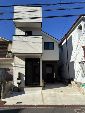 長尾西町新築車庫付き戸建