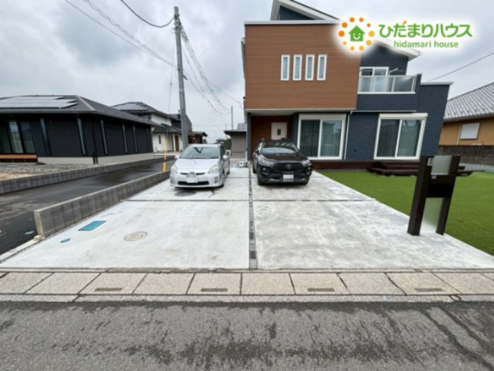 深谷市東方　中古一戸建ての駐車場