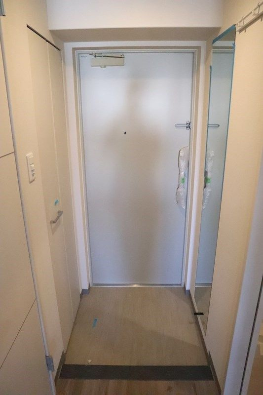 エムズセントラル上新庄の玄関