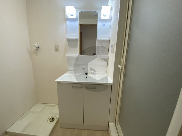 アンビションの独立洗面台