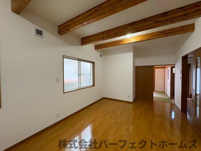 【居間・リビング】の画像