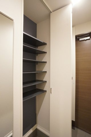 【収納】 | fonderia | 玄関シューズクロークです