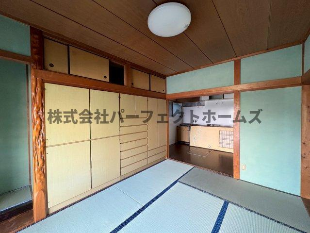 高柳7丁目戸建6　賃貸の和室|柔らかい畳が心地よい和室