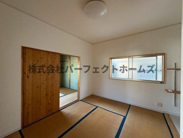 高柳7丁目戸建6　賃貸の和室|畳の上でゆっくりとくつろげる和室です