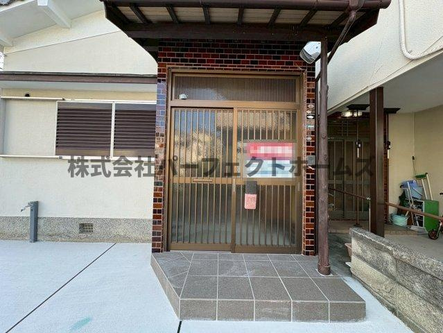 高柳7丁目戸建6　賃貸のエントランス|ゆとりのあるエントランスです