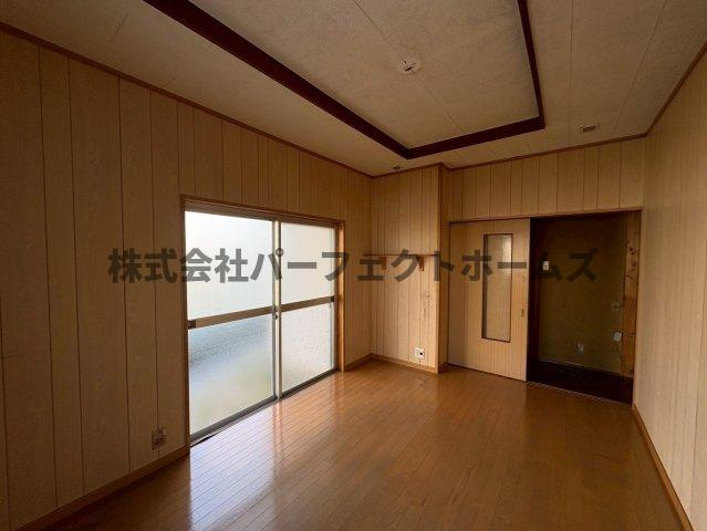 高柳7丁目戸建6　賃貸の居間・リビング|ゆったりとした居間です