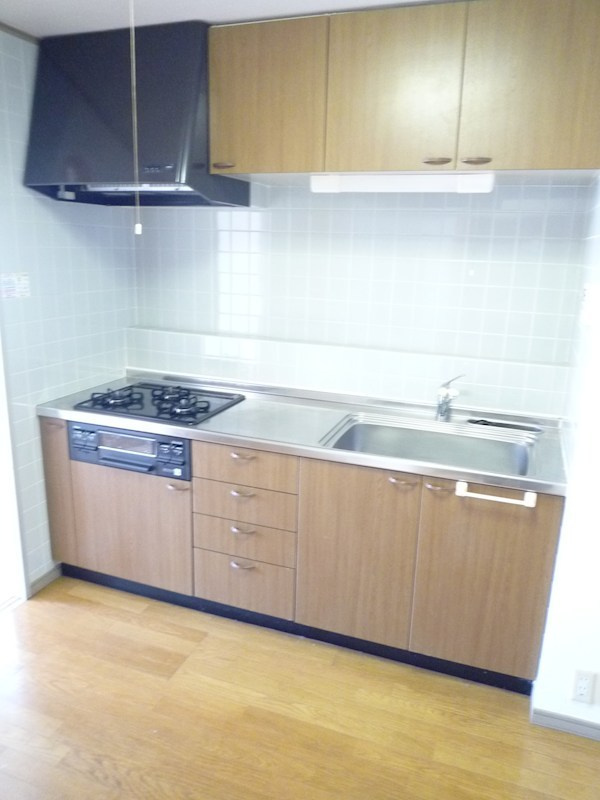 サンハイム原木中山のキッチン