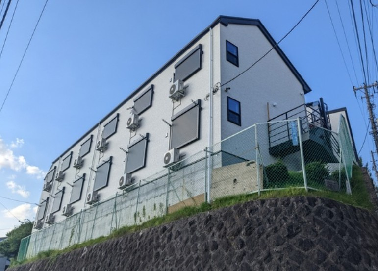 川崎市麻生区細山１丁目のアパートの外観