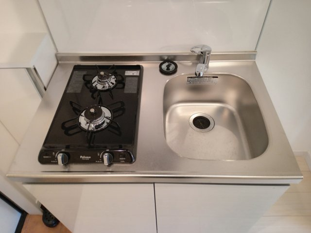 川崎市麻生区細山１丁目のアパートのキッチン