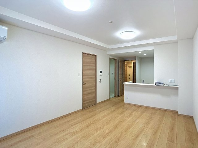 ロイヤルガーデンシティ桑田町の居間・リビング