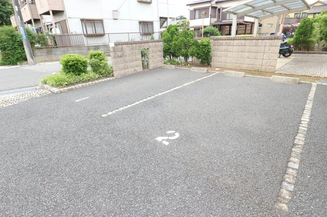 グリーンピア Ａの駐車場