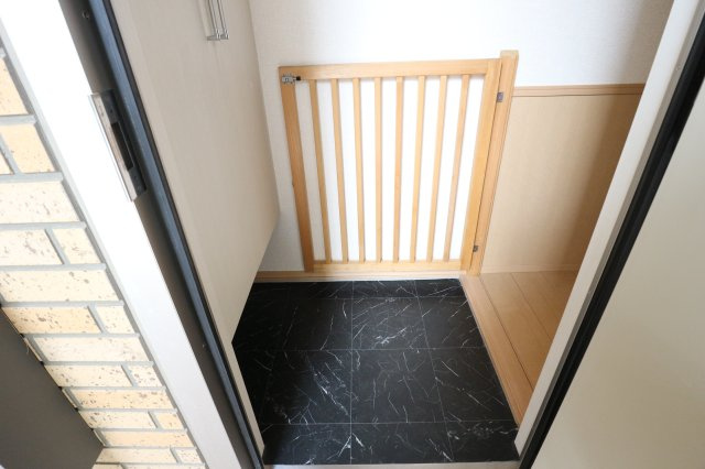 グリーンピア Ａの玄関