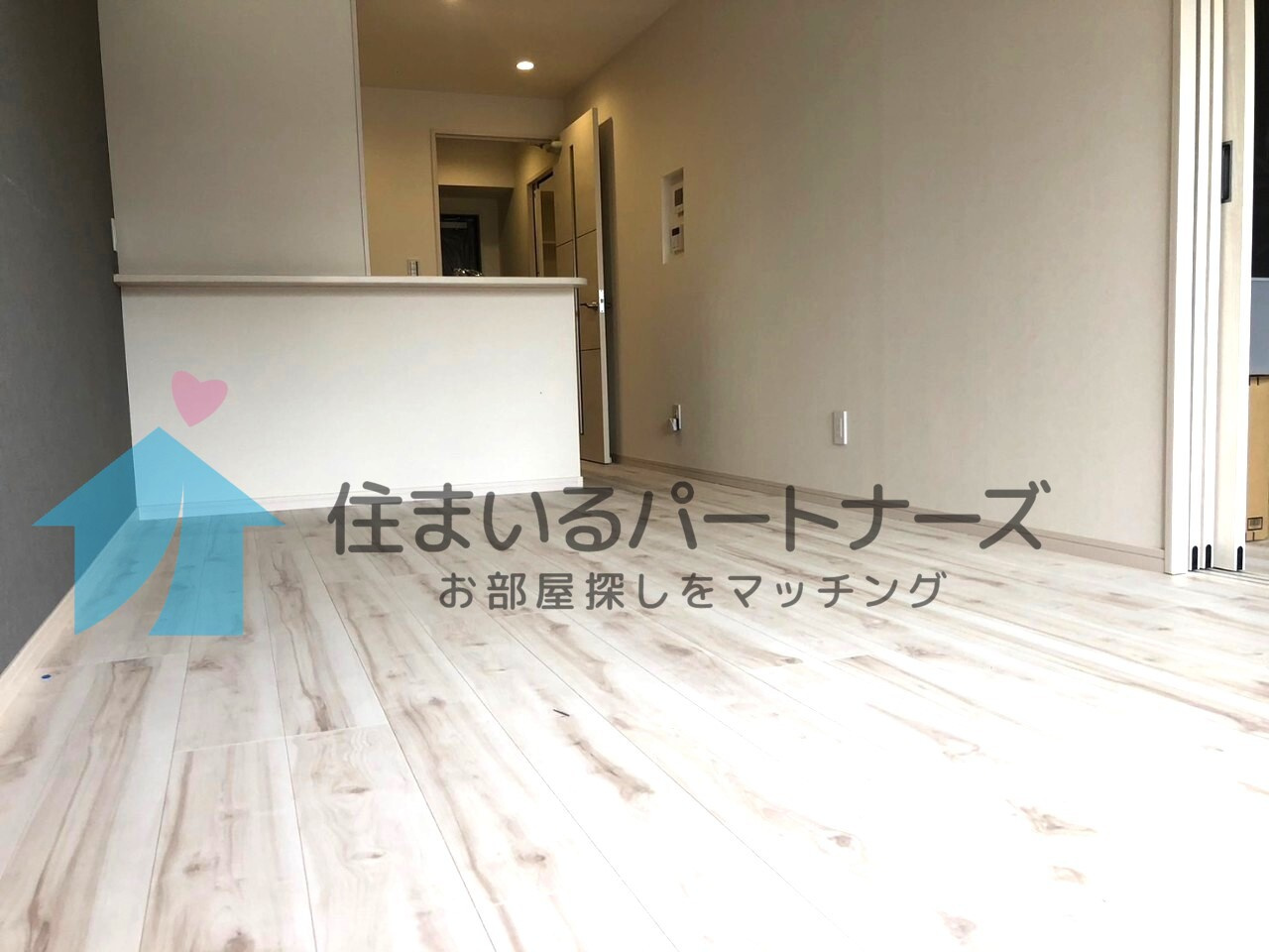 PROUDⅡ花畑の内装|明るい室内です