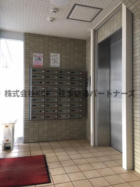 サクセス75のロビー|清潔なロビーです
