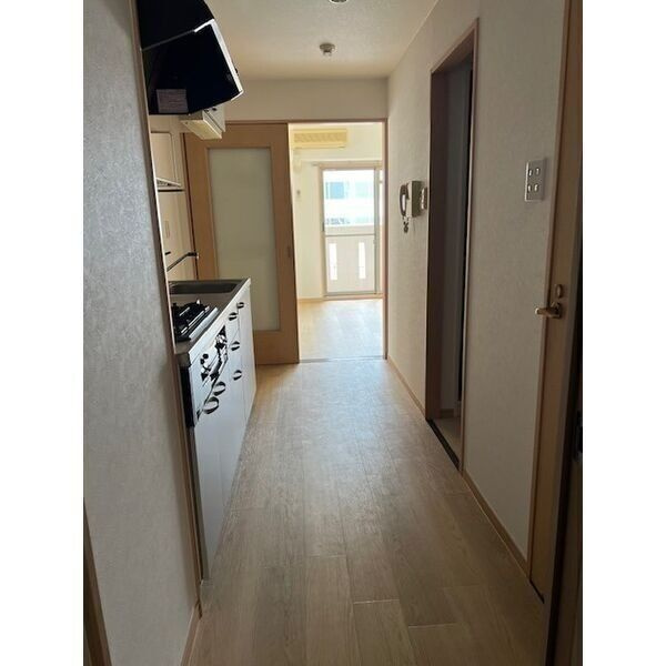 サン・笹安ビルの内装