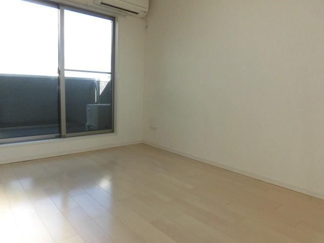 グランパシフィックパインスクエアの洋室