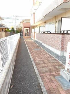 【エントランス】
